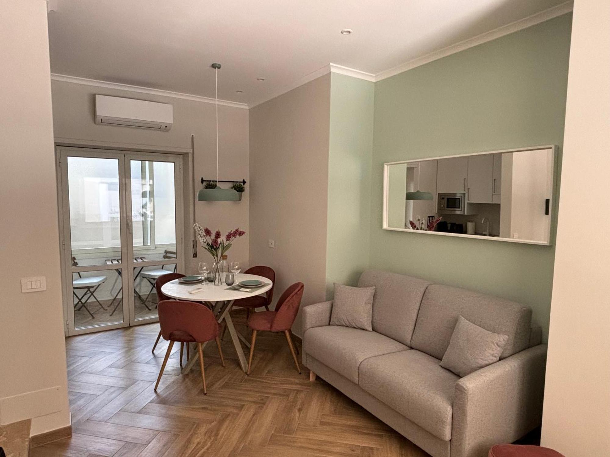 Corso Marconi Boutique Apartment - Luxury Central Apartment Next To The Port Civitavecchia Luaran gambar